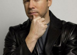 演员唐尼,唐尼演绎传奇英雄的荣耀重生